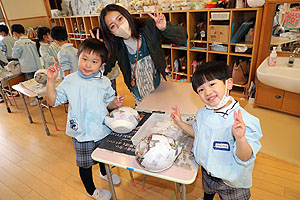 張り子の制作　　さくら