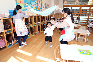 入園2日目の様子です　うさぎ・りす・ことり・こあら