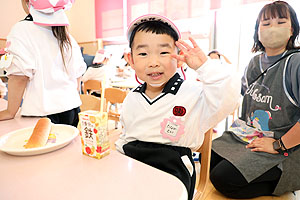 入園2日目の給食　年少組