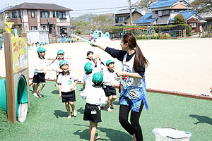 シャボン玉で遊びました　A