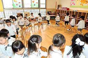 いすとりゲーム　　ばら