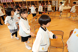 いすとりゲーム　　ばら