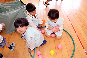 ボール遊び　楽しかったね‼　ことり