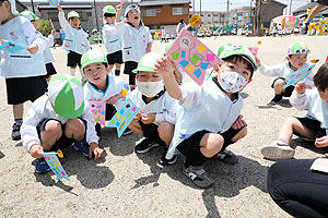 こいのぼりとハイポーズ！！　ことり