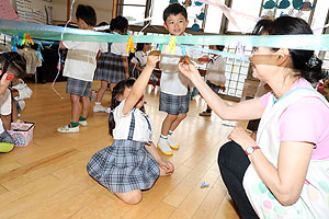 洗濯ばさみ遊び！楽しかったね　たんぽぽ