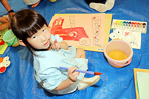 絵画教室　個性いっぱいの作品が完成　A・B
