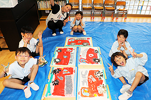 絵画教室　個性いっぱいの作品が完成　A・B