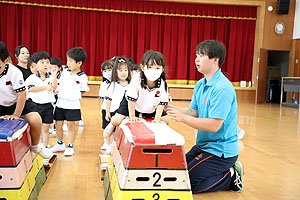 体操教室　ー跳び箱ー　たんぽぽ