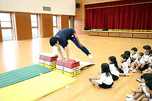 体操教室　ー跳び箱ー　ひまわり