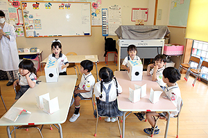 科学教室で「空気のパワー」について学びました！　ばら・すみれ