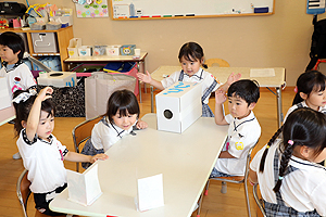 科学教室で「空気のパワー」について学びました！　ばら・すみれ