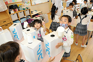 科学教室で「空気のパワー」について学びました！　ばら・すみれ