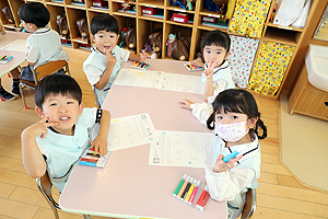 科学教室で「空気のパワー」について学びました！　ひまわり・さくら・たんぽぽ