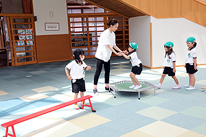 エンゼルドームでサーキット遊び　A