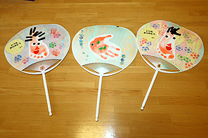 すてきなうちわを作りました‼　　ひよこ