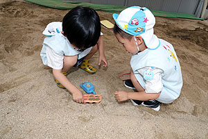 園庭活動の様子　こあら