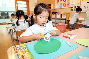 カタツムリの制作　ひまわり