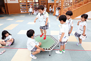 サーキット遊び　うさぎ・きりん・すみれ