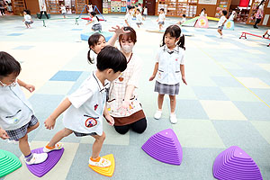 サーキット遊び　うさぎ・きりん・すみれ