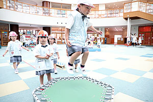 サーキット遊び　うさぎ・きりん・すみれ