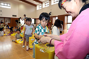 エンゼル七夕まつり　おかしのつかみどり・的当て・わなげ　年少　NO.1