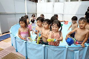 プール活動　ぱんだ・きりん・りす