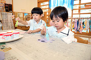 海の生き物の制作　きりん