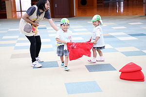 ボール運び競走　ことり・りす