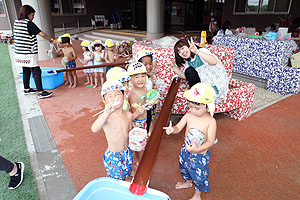 カラフル流しそうめん　楽しかったね！　ぱんだ・りす