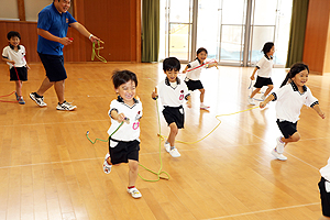 体操教室　がんばったね　　ばら