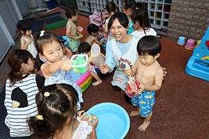 7月生まれの誕生会　金魚すくい　ひよこ