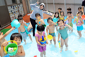 プール活動　涼しかったね‼　　きりん