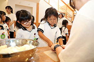 年長お泊り保育１・野菜切り体験