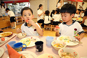 年長お泊り保育4・食育のお話とスペシャルディナー