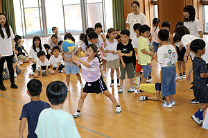 カミングエンゼル　1年生のみなさん　お帰りなさい！　みんなでドッジボール・フープゲーム　NO.2