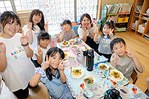 カミングエンゼル　1年生のみなさんお帰りなさい！美味しかったね給食　NO.3