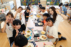 カミングエンゼル　1年生のみなさんお帰りなさい！美味しかったね給食　NO.3