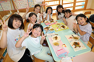 カミングエンゼル　1年生のみなさんお帰りなさい！美味しかったね給食　NO.3