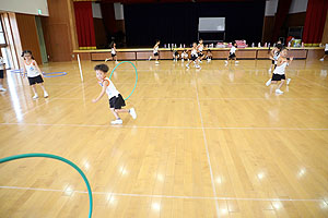 フラフープ遊び楽しかったね　さくら