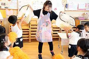 ダンシングぽんぽん入れゲーム　きりん