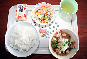 フラッグの制作　たんぽぽ