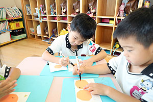 敬老の日のハガキの制作　ばら・すみれ・たんぽぽ