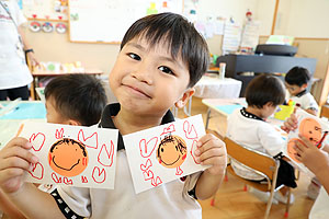 敬老の日のハガキの制作　ばら・すみれ・たんぽぽ
