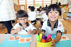 敬老の日のハガキの制作　ばら・すみれ・たんぽぽ
