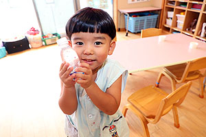 夏の思い出ボトルの制作　こあら