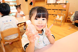 夏の思い出ボトルの制作　こあら