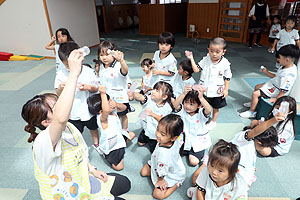 夏の思い出ボトルの制作　こあら