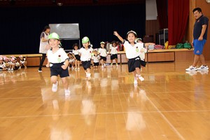 体操教室　   かけっこ頑張ったね！　うさぎ・ことり