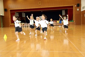 体操教室　   かけっこ頑張ったね！　うさぎ・ことり