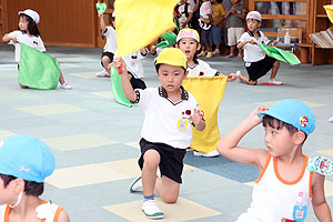 運動会のリズム活動　ひまわり・さくら・たんぽぽ